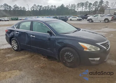 2015 Nissan Altima 2.5 z USA, uszkodzony, nr VIN 1N4AL3AP7FC418416